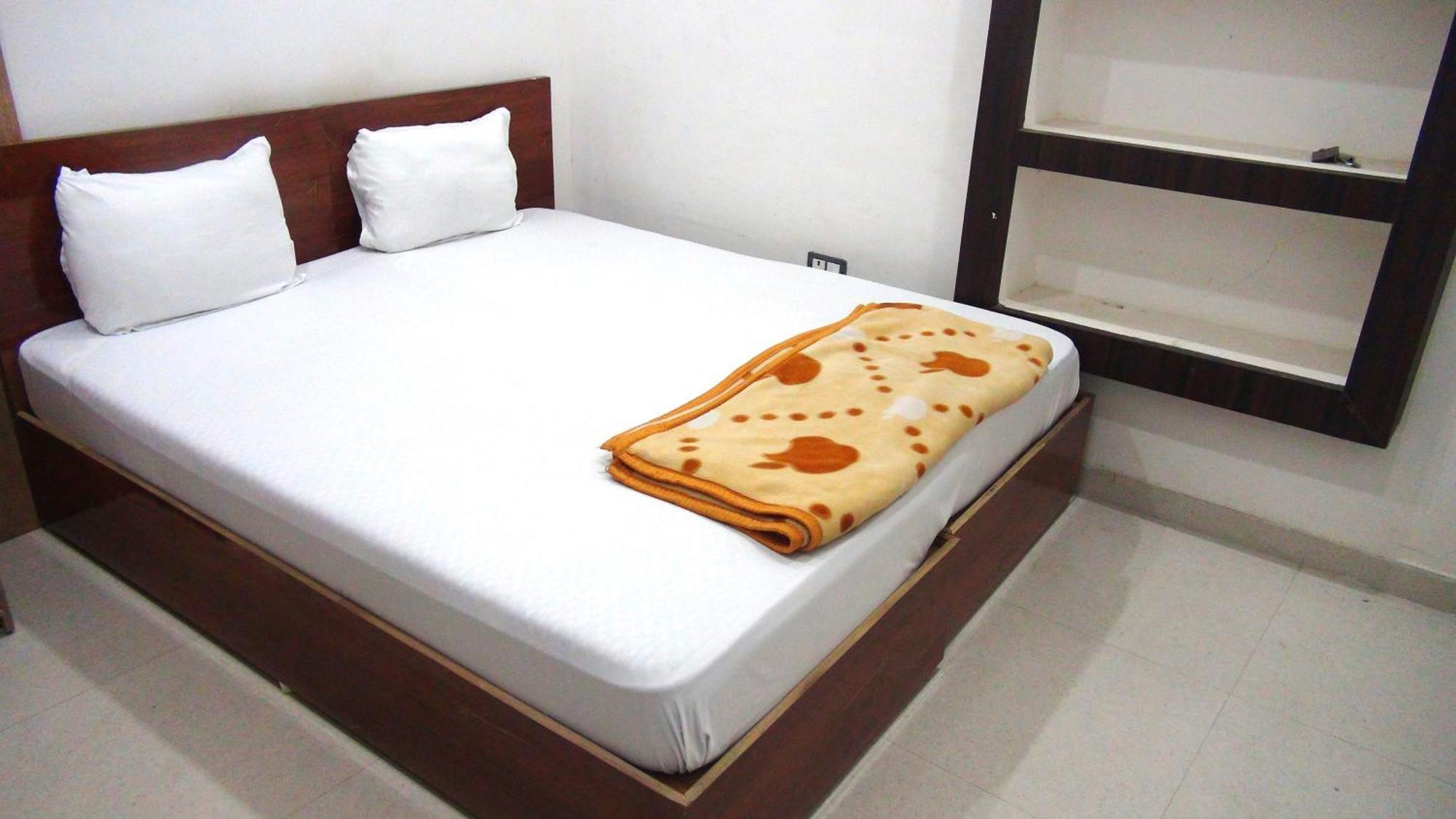 Khajuraho Hostel Eksteriør billede