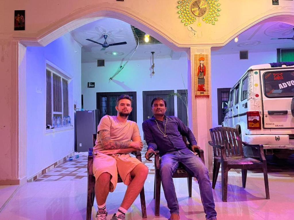 Khajuraho Hostel Eksteriør billede